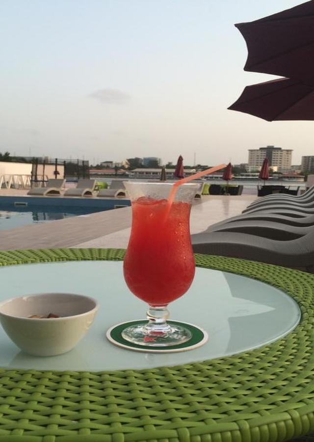 Tivoli Hotel Seafront Ikoyi Aliayabiagba ภายนอก รูปภาพ