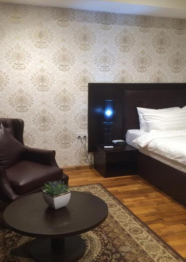 Tivoli Hotel Seafront Ikoyi Aliayabiagba ภายนอก รูปภาพ