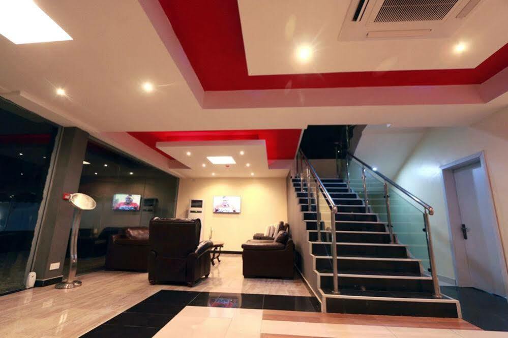 Tivoli Hotel Seafront Ikoyi Aliayabiagba ภายนอก รูปภาพ