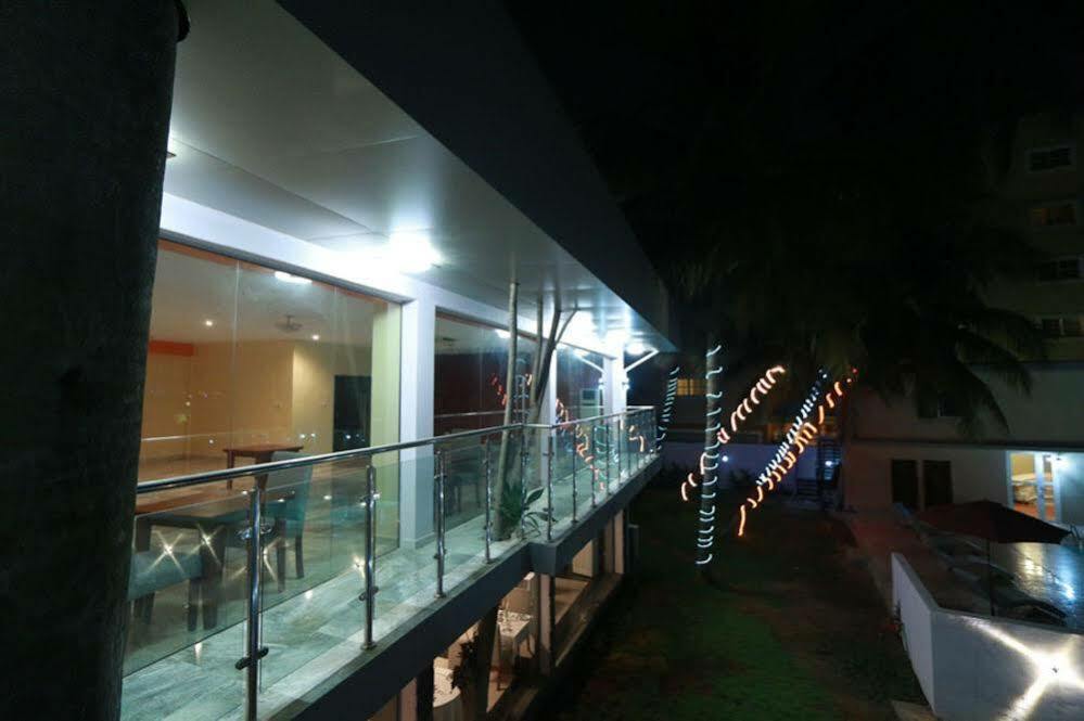 Tivoli Hotel Seafront Ikoyi Aliayabiagba ภายนอก รูปภาพ